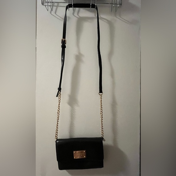 Black and gold Michael Kors purse - Picture 4 of 4